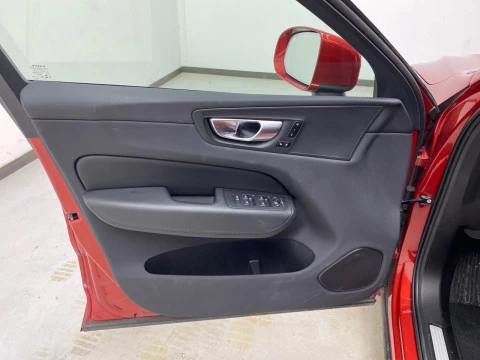 Volvo XC60 B4 (gasolina) Core Pro Auto