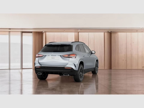 Mercedes-Benz GLA  200 D