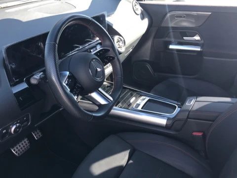 Mercedes-Benz GLA  200 d