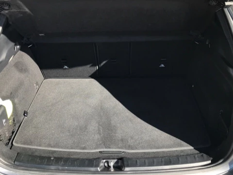 Mercedes-Benz GLA  200 d