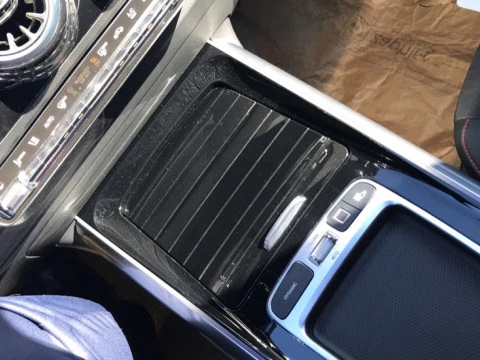 Mercedes-Benz GLA  200 d