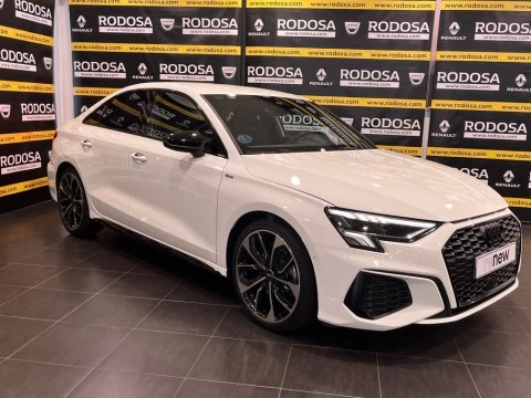 Audi A3 Sedan Black line 35 TFSI 110kW S tronic