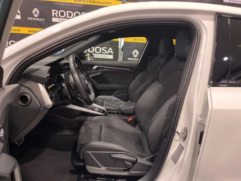 Audi A3 Sedan Black line 35 TFSI 110kW S tronic