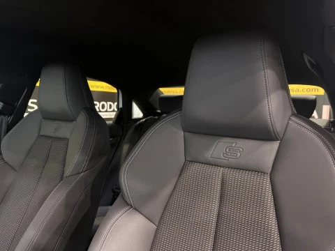 Audi A3 Sedan Black line 35 TFSI 110kW S tronic
