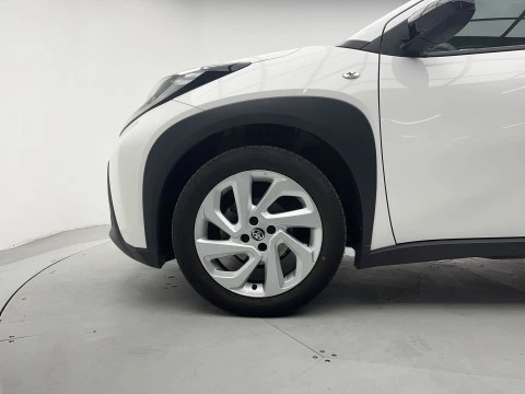 Toyota Aygo X Cross 1.0 VVT-I 72CV Play