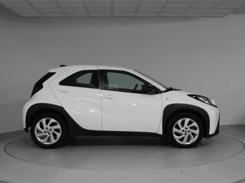 Toyota Aygo X Cross 1.0 VVT-I 72CV Play