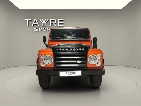Land Rover Defender 90 SW SE