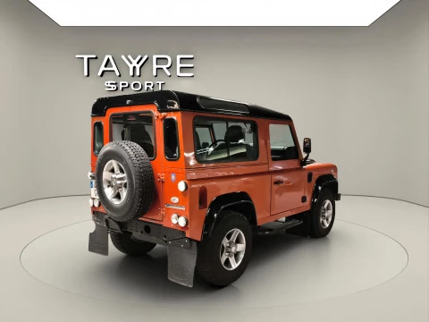 Land Rover Defender 90 SW SE