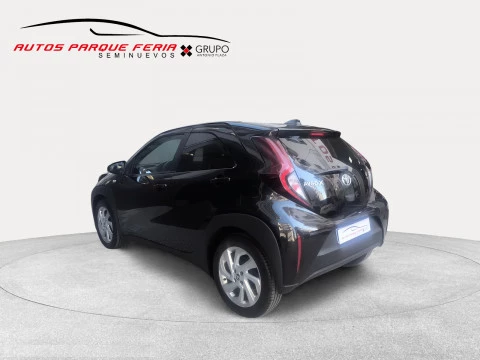 Toyota Aygo X Cross 1.0 VVT-I 72CV Play
