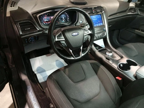 Ford Mondeo 2.0 TDCi 110kW Titanium PowShift SB