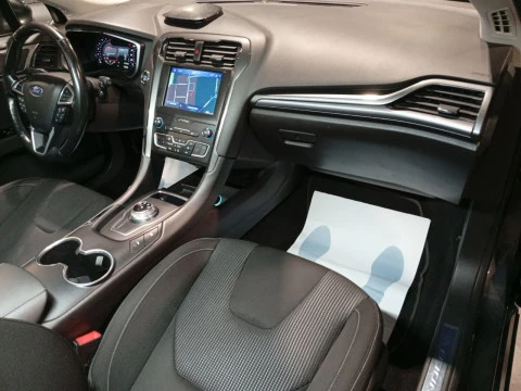 Ford Mondeo 2.0 TDCi 110kW Titanium PowShift SB