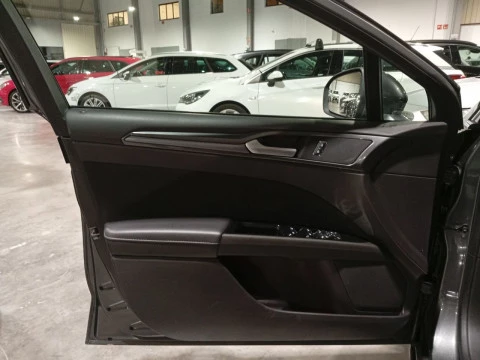 Ford Mondeo 2.0 TDCi 110kW Titanium PowShift SB