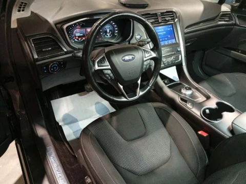 Ford Mondeo 2.0 TDCi 110kW Titanium PowShift SB