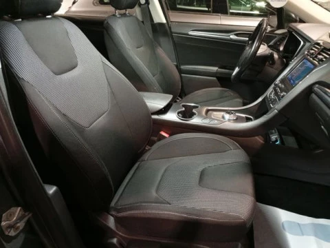 Ford Mondeo 2.0 TDCi 110kW Titanium PowShift SB