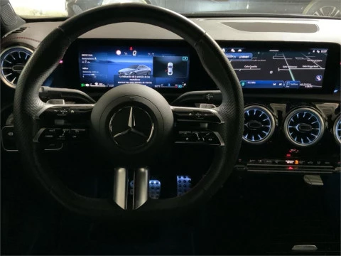 Mercedes-Benz CLA 200 D DCT