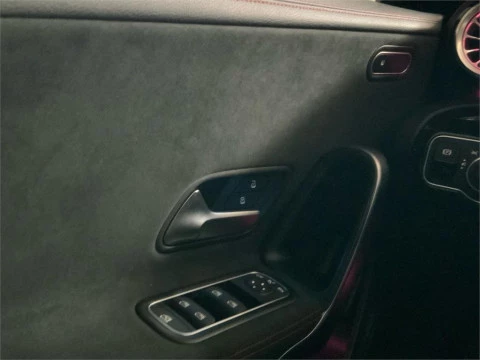 Mercedes-Benz CLA 200 D DCT