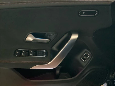 Mercedes-Benz CLA 200 D DCT