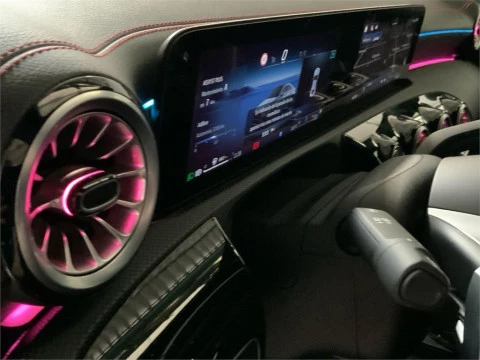 Mercedes-Benz CLA 200 D DCT