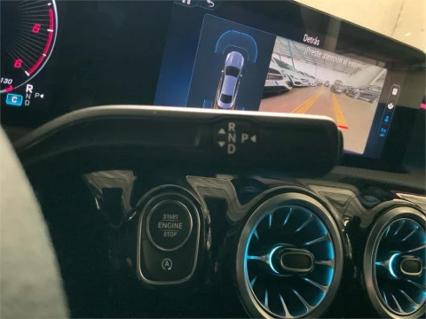 Mercedes-Benz CLA 200 D DCT