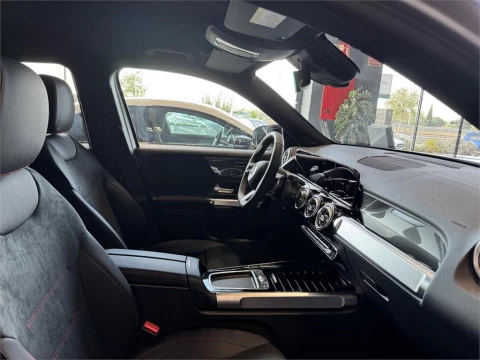 Mercedes-Benz GLB 200 d