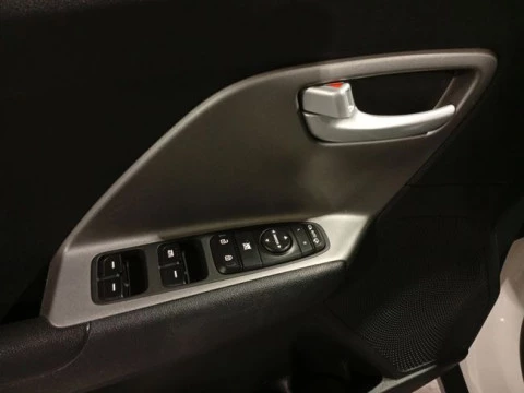 Kia Niro 1.6 GDi Híbrido Enchufable 104kW Drive