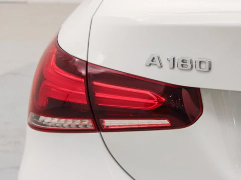 Mercedes-Benz Clase A 1.3 A 180 136 4P