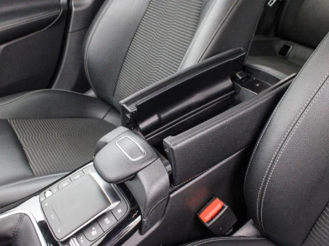 Mercedes-Benz Clase A 1.3 A 180 136 4P