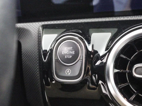 Mercedes-Benz Clase A 1.3 A 180 136 4P