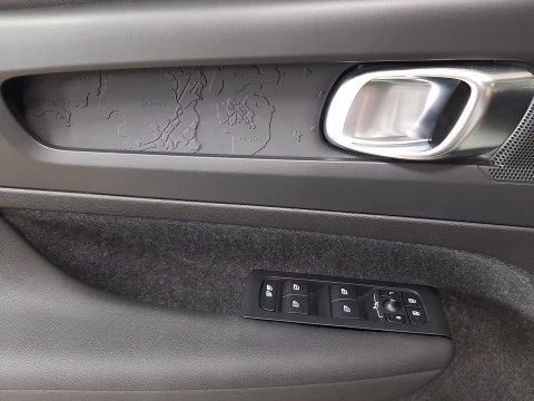 Volvo XC40 T4 Plug-in Hybrid Bright Essential hibrido enchufable