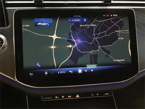 Mercedes-Benz Clase E 300 e con tecnología hibrida EQ