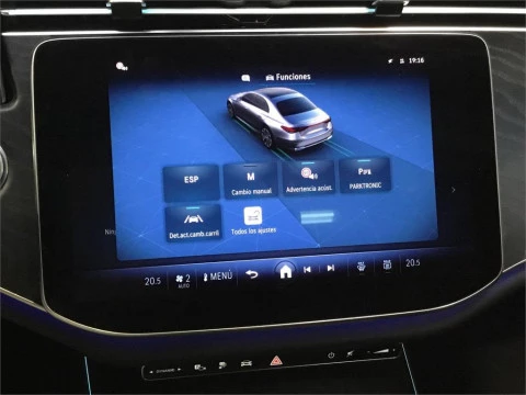 Mercedes-Benz Clase E 300 e con tecnología hibrida EQ