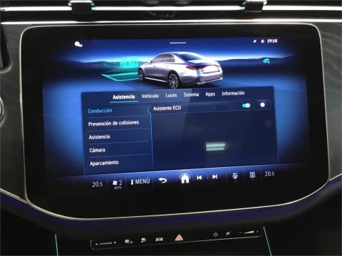 Mercedes-Benz Clase E 300 e con tecnología hibrida EQ