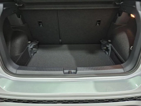 Volkswagen T-Cross R-Line 1.0 TSI 85 kW (116 CV) DSG