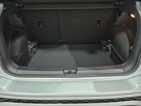 Volkswagen T-Cross R-Line 1.0 TSI 85 kW (115 CV) DSG