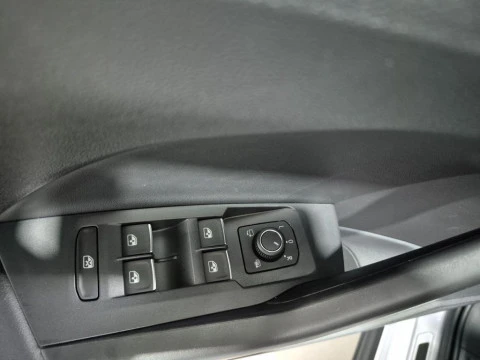 Volkswagen T-Cross R-Line 1.0 TSI 85 kW (115 CV) DSG