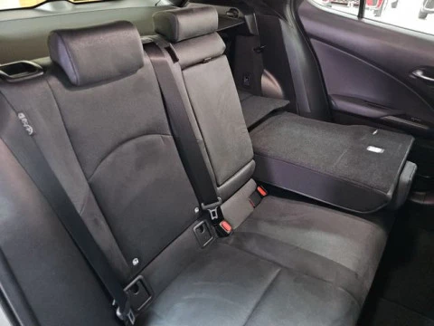 Lexus UX 2.0 300h UX Plus