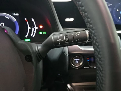 Lexus UX 2.0 300h UX Plus