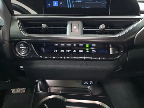 Lexus UX 2.0 300h UX Plus