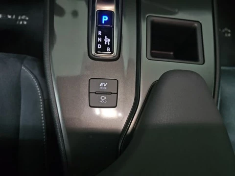 Lexus UX 2.0 300h UX Plus