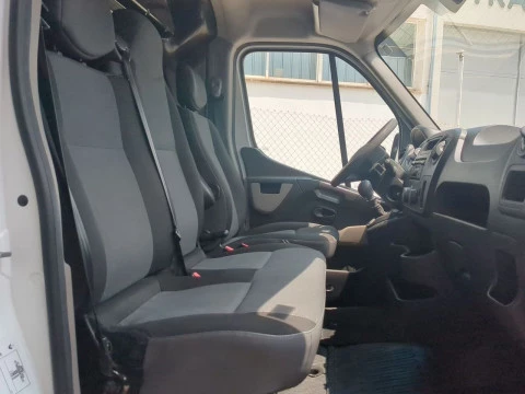 Renault Master Furg. DC T L2H2 3500 dCi 96kW 130CV