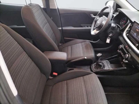 Kia Stonic 1.0 MHEV Drive MY22 100 CV