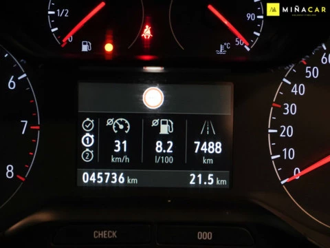 Opel Crossland X 1.2 60kW 81CV Design Line 120 Anivers.