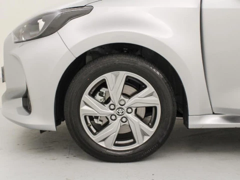 Toyota Yaris 1.5 VVT-I HEV ACTIVE PLUS 116 5P