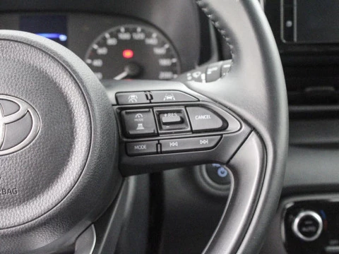 Toyota Yaris 1.5 VVT-I HEV ACTIVE PLUS 116 5P