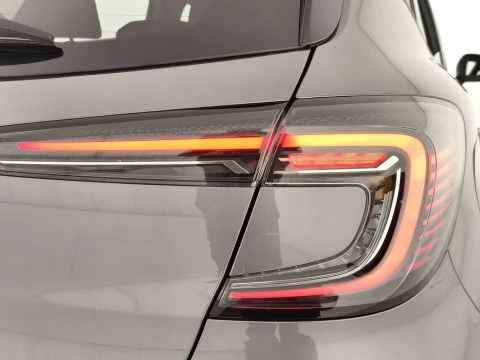 Renault Captur techno Eco-G 100cv (74 kW)