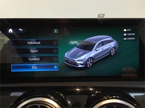 Mercedes-Benz CLA 200 D DCT Shooting Brake