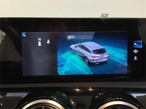 Mercedes-Benz CLA 200 D DCT Shooting Brake