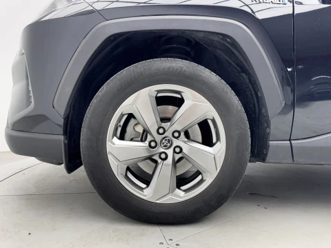Toyota Rav4 2.5l 220H Advance