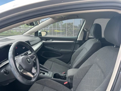 Volkswagen Golf Life 1.0 eTSI 81kW (110CV) DSG