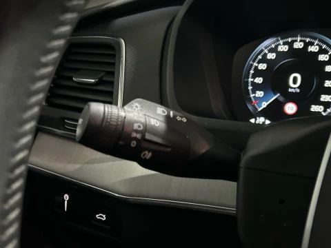 Volvo XC90 2.0 B5 D MOMENTUM PRO AWD AUTO 235 5P 7 Plazas